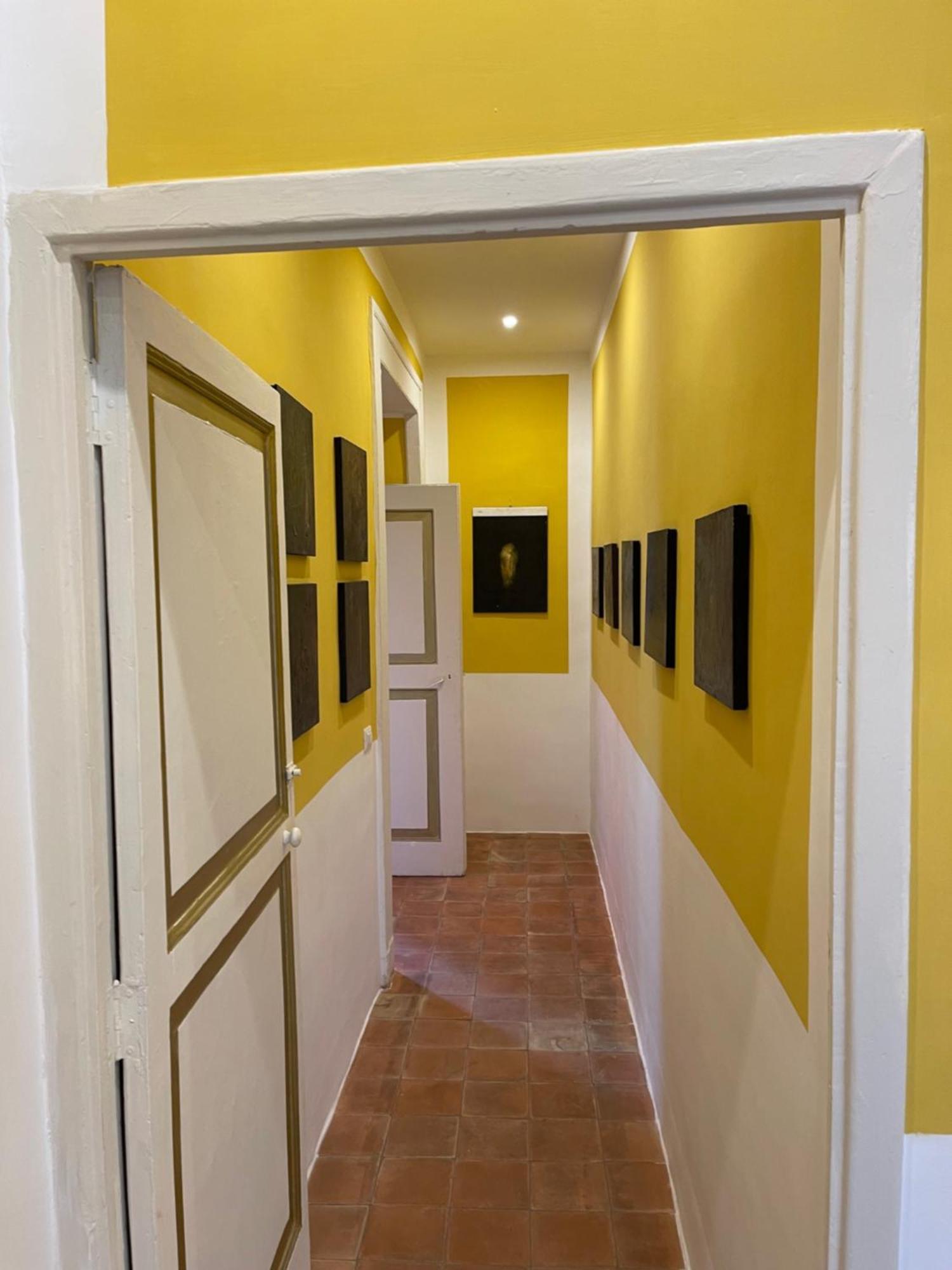 The Royal Gallery Loft In Xvi Century Palace - City Historical Center - Downtown
