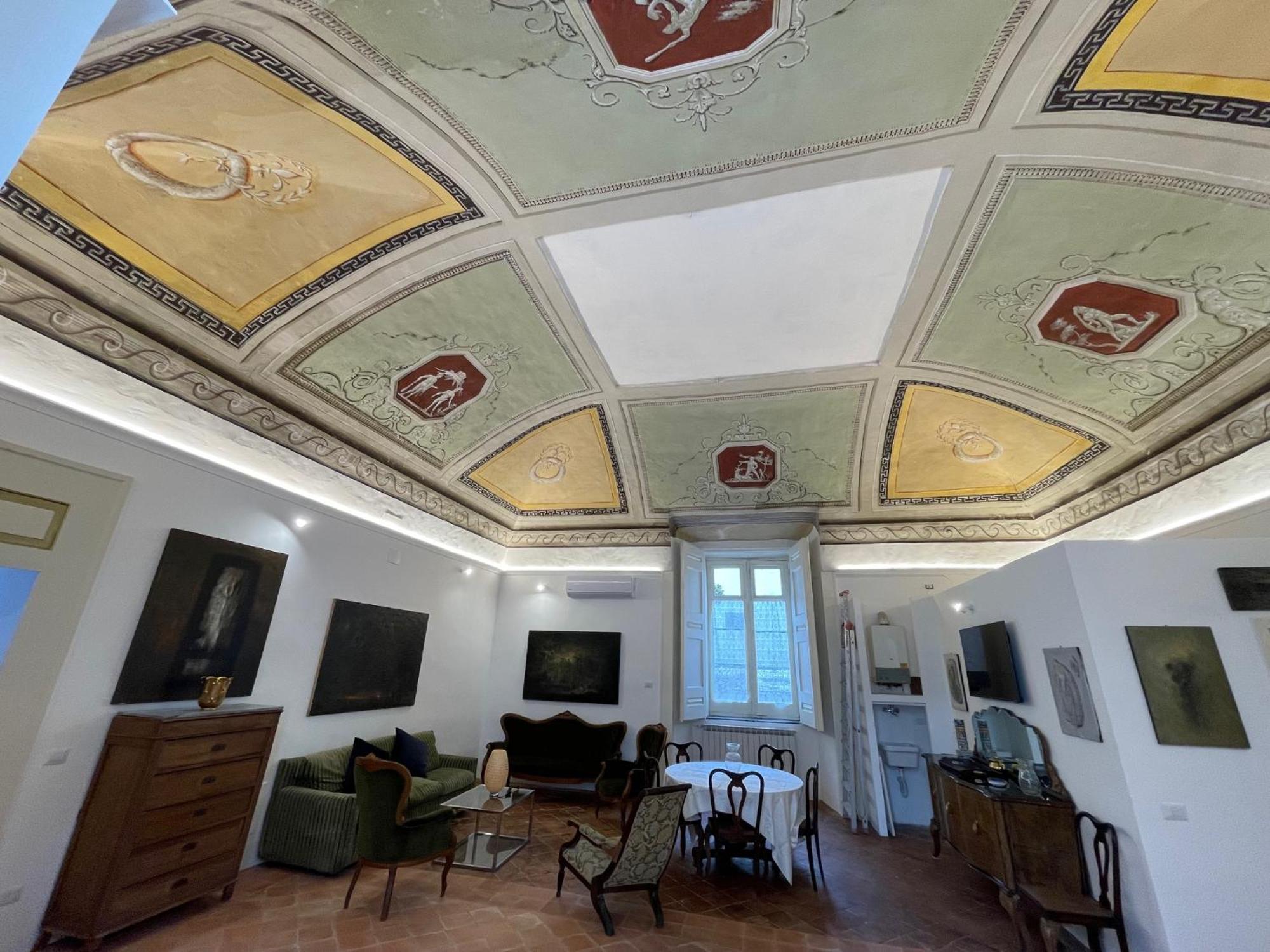 Casa vacanze The Royal Gallery Loft In Xvi Century Palace - City Historical Center - Downtown *